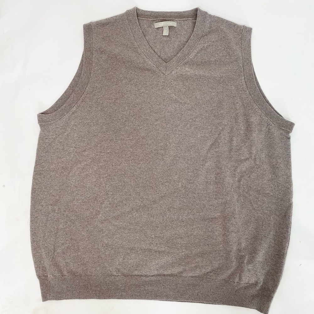 Men’s Nordstrom extra fine merino wool v neck sweater vest XXL